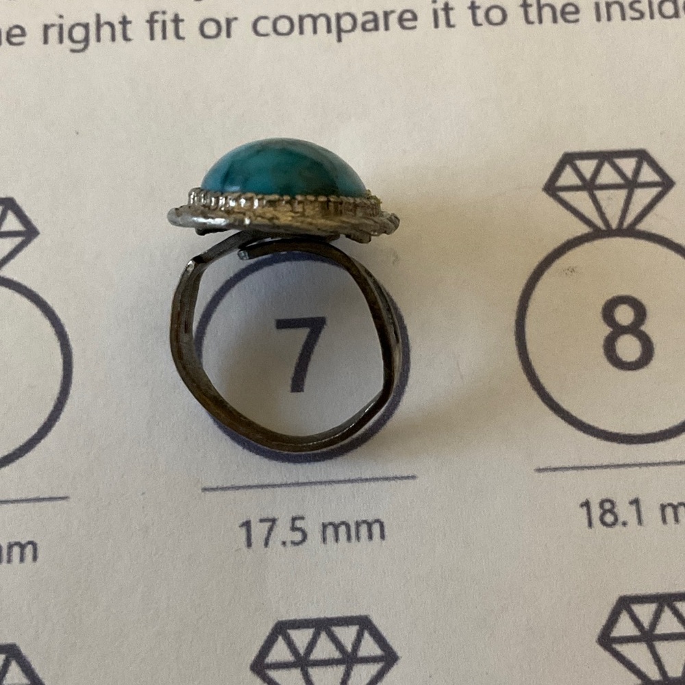 Turquoise Silver Ring - Picture 6 of 6